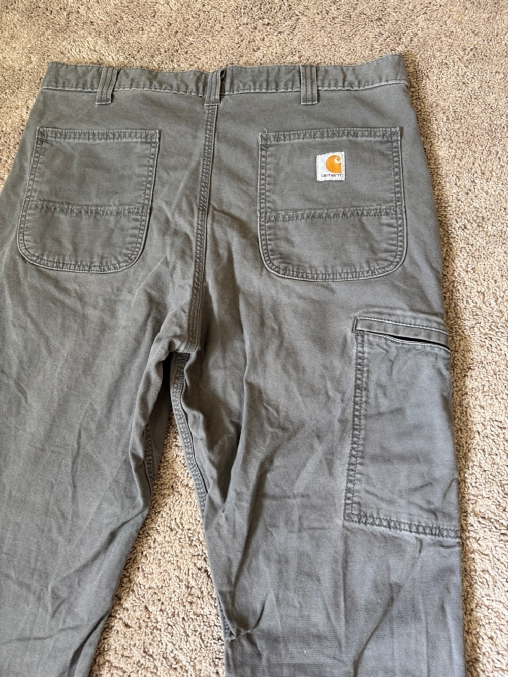 Carhartt Men’s Charcoal Cargo Work Pants relaxed fit - cropped - Picture 12 of 12